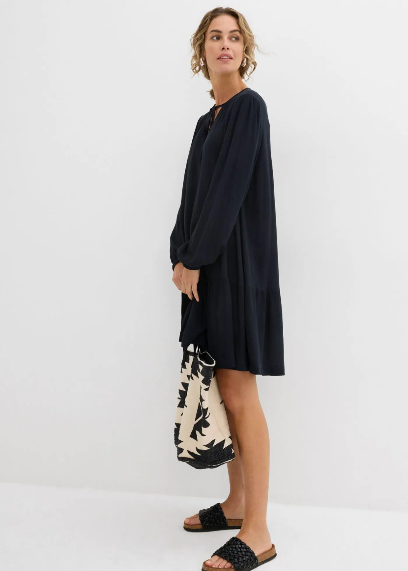 bonprix bonprix Vestidos>Vestido tipo túnica de viscosa fluida Negro