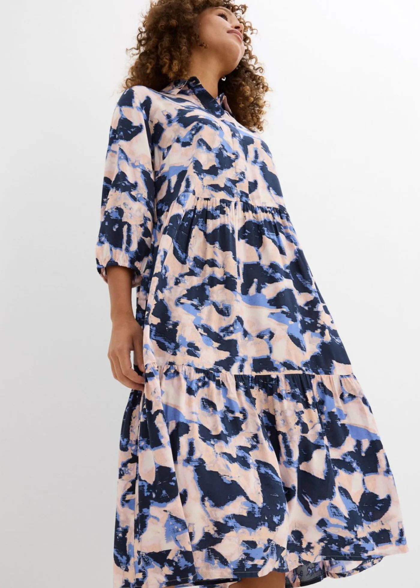 bonprix bonprix Vestidos>Vestido tipo túnica de viscosa fluida Azul nube/rosa melocotón/azul marino/rosa crema/lila empolvado estampado