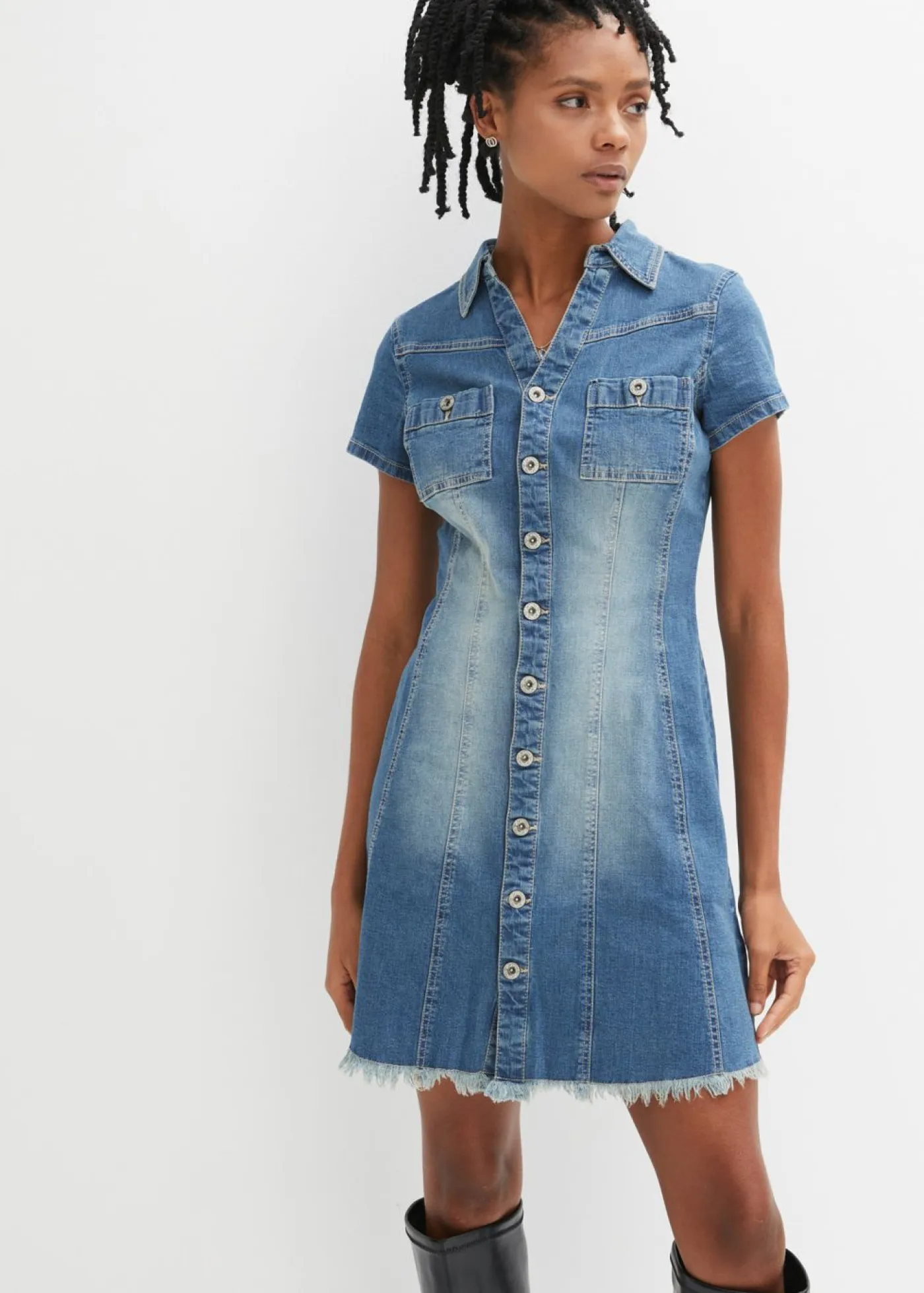 bonprix bonprix Vestidos>Vestido vaquero con botones y dobladillo abierto Azul vaquero