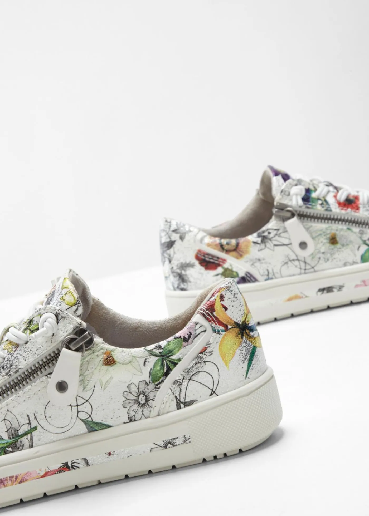 bonprix Jana Zapatos De Marca·Jana|Zapatos Cómodos>Zapatillas cómodas Jana de ancho cómodo blanco con flores