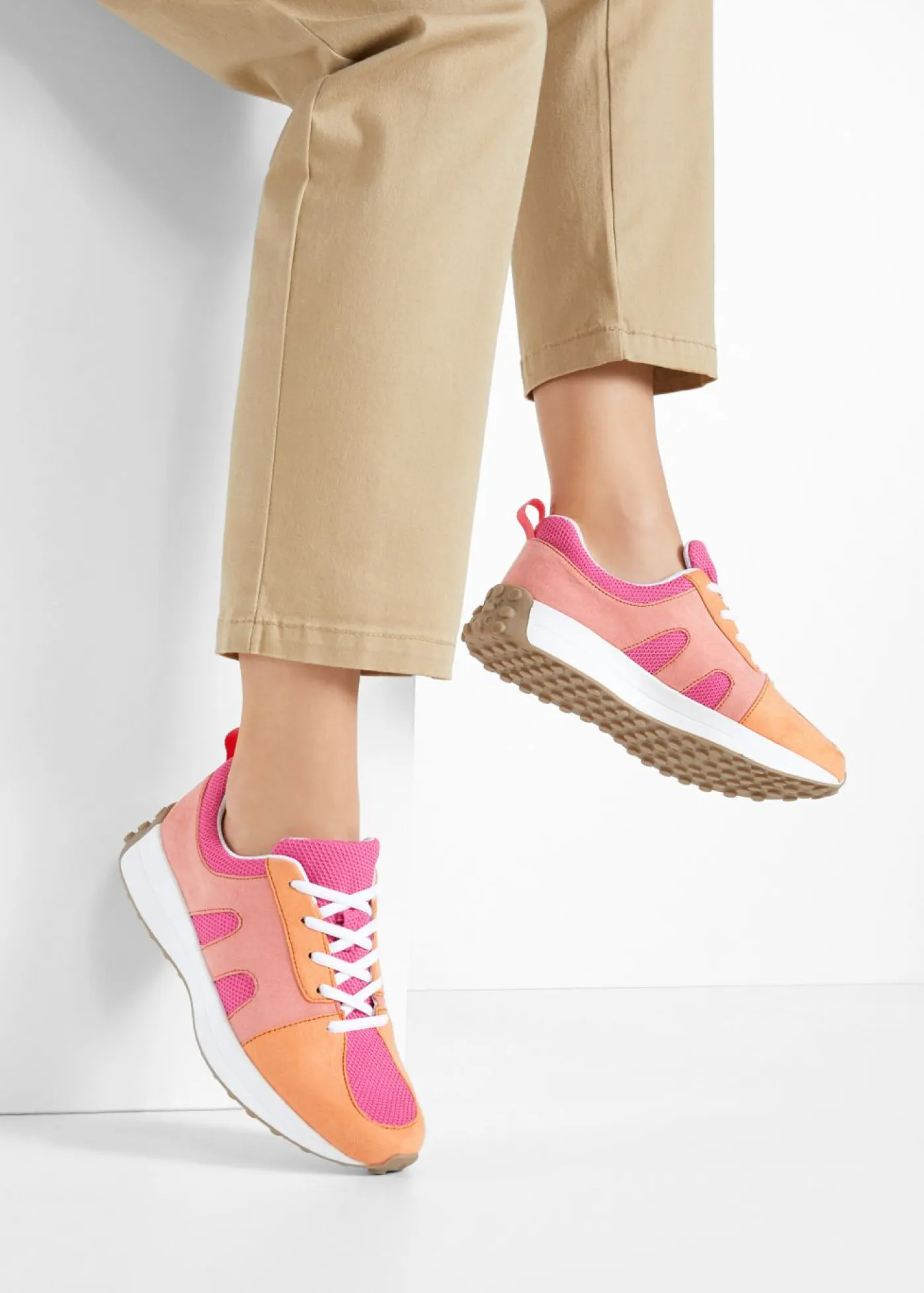 bonprix bonprix Tendencias·Zapatos Veganos|Zapatillas>Zapatillas deportivas con inserto de malla Rosa-naranja