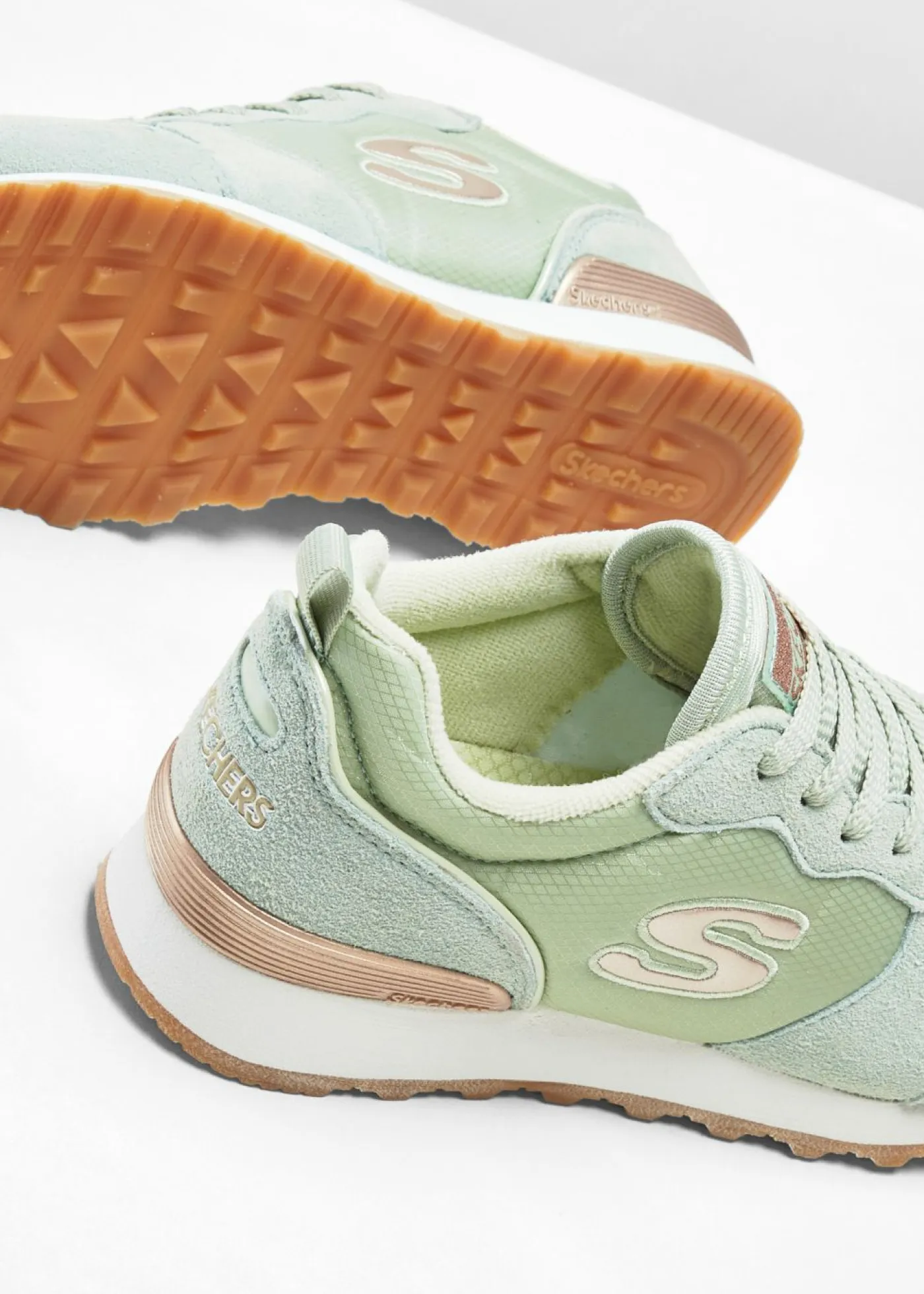 Mujer bonprix Skechers Zapatillas Skechers con espuma viscoelástica