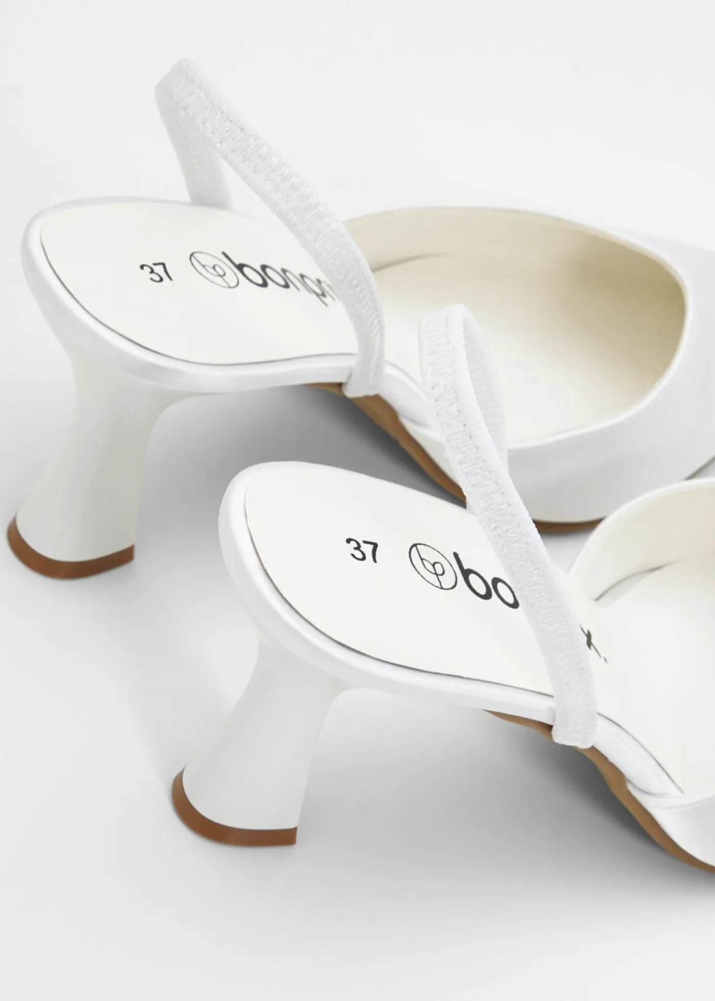 bonprix bonprix Tendencias·Fiesta|Zapatos De Salón>Zapatos de tacón con talón al descubierto Blanco