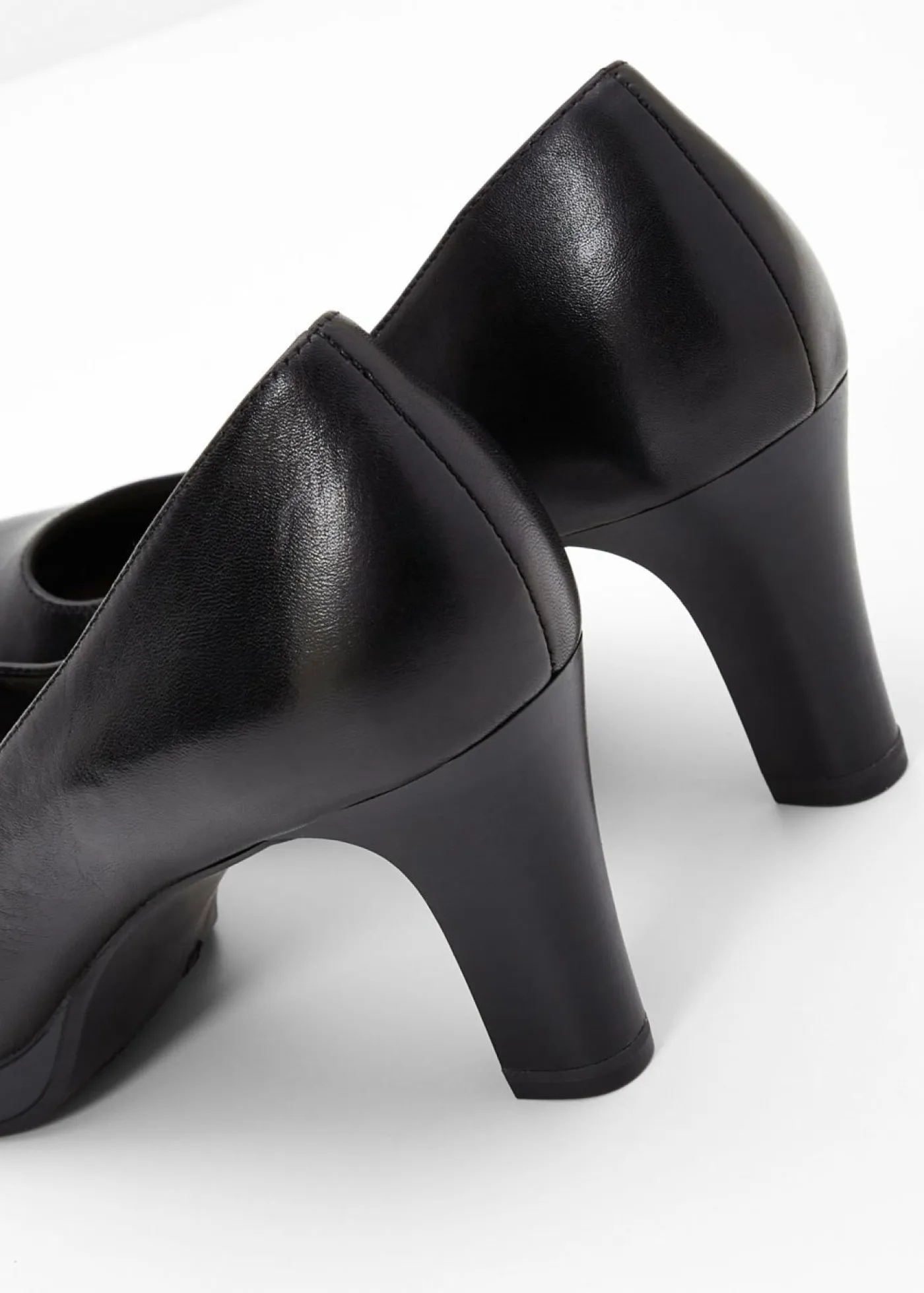 Mujer bonprix Tamaris Zapatos de tacón de piel de Tamaris